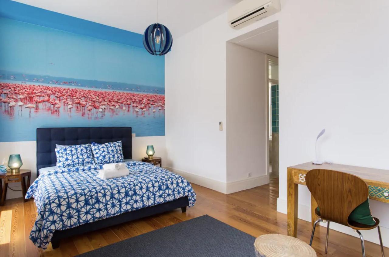 Beautiful 3-Story house in Chiado with a 40m² private terrace Lisboa Exterior foto